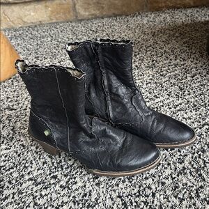 El Naturalista 531 Womens Black Crinkle Leather Zip Heel Boots Sz 38